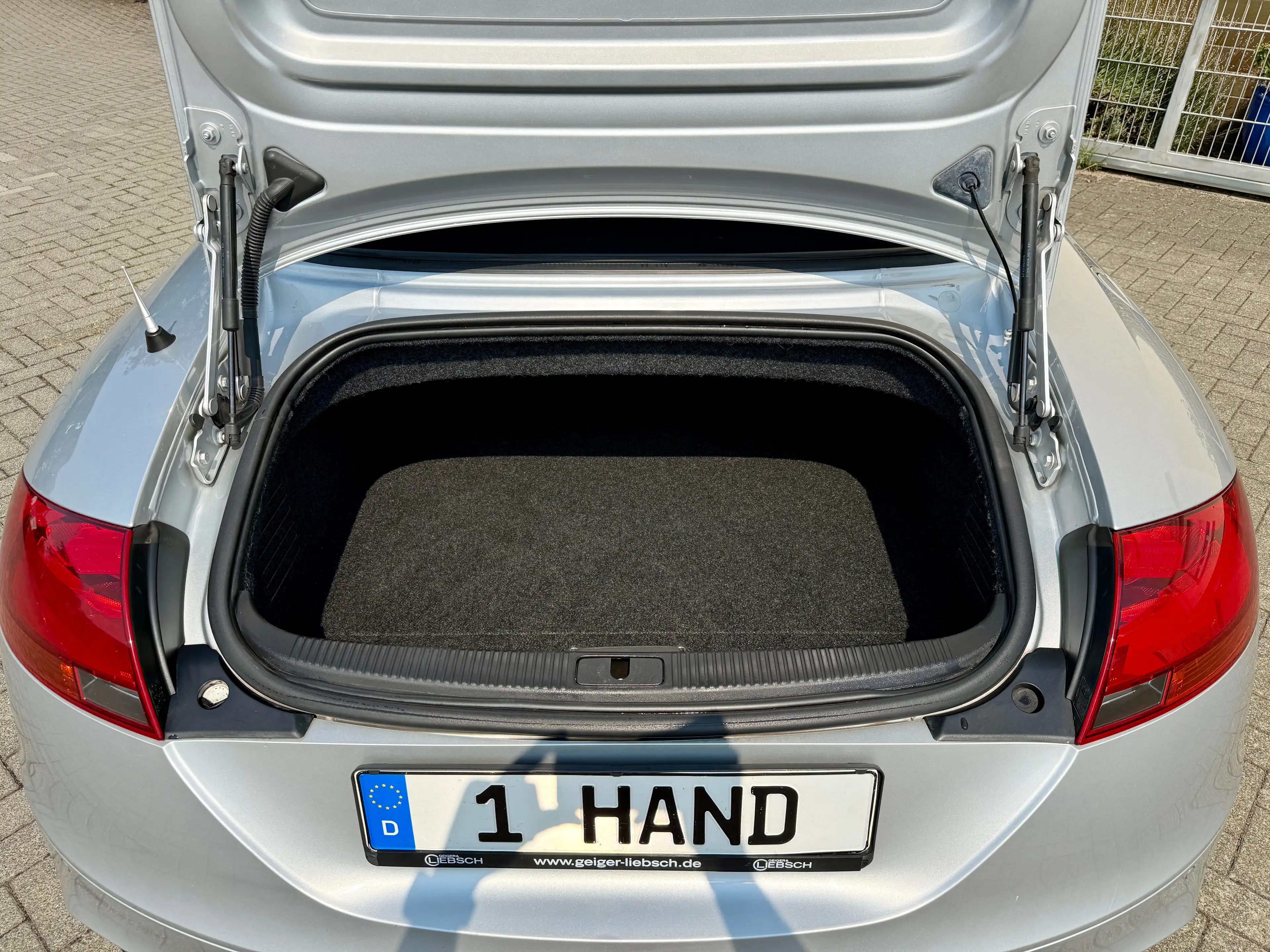 Audi TT 2.0 *Automatik*S-Line *Quattro*1. Hand*TÜV+ Insp Neu*SHZ*PDC — photo 6