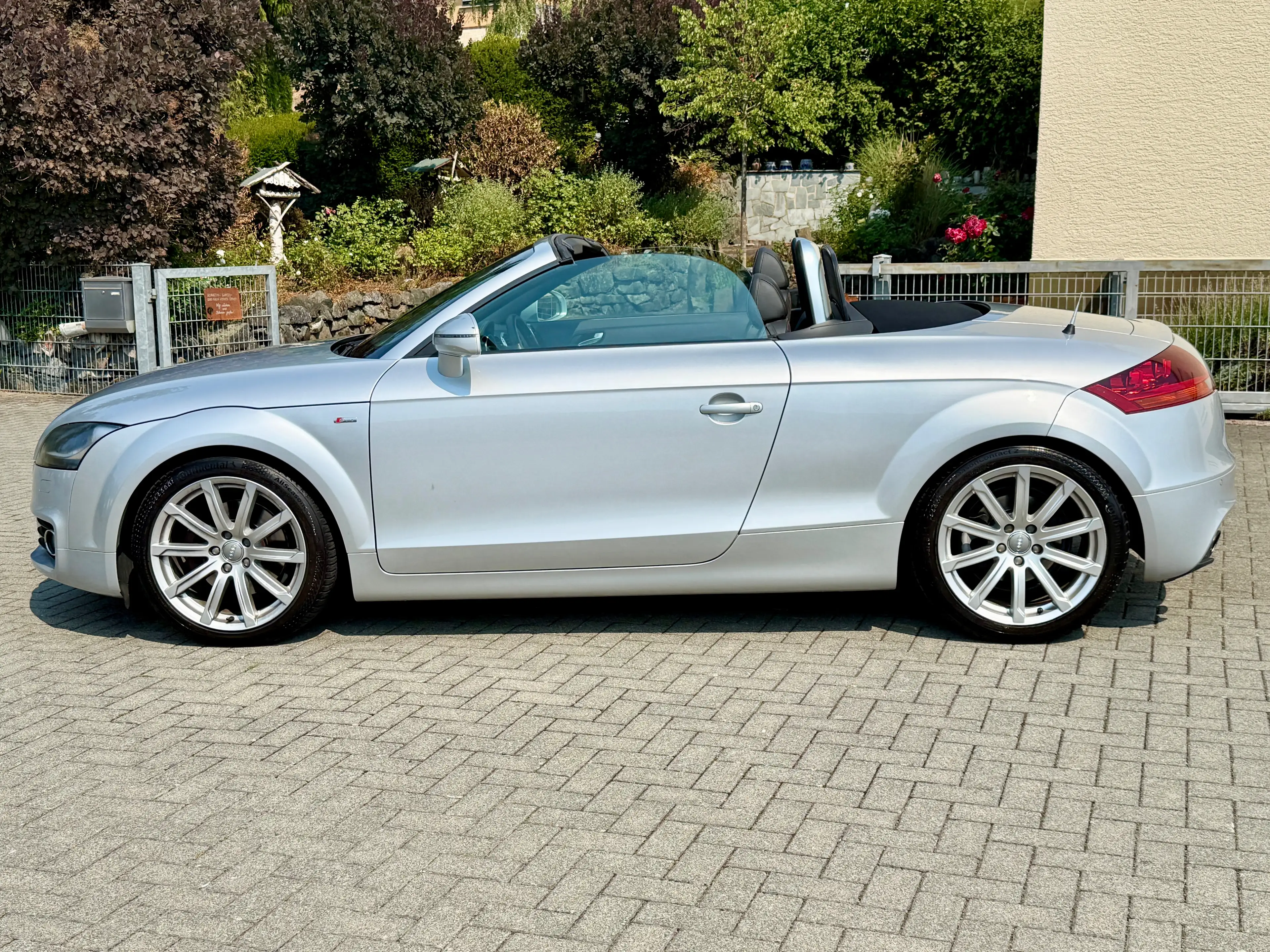 Audi TT 2.0 *Automatik*S-Line *Quattro*1. Hand*TÜV+ Insp Neu*SHZ*PDC — photo 3