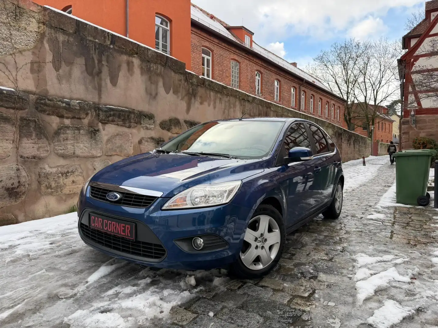 Ford Focus Lim. Style 1.6 TÜV NEU Blau - 1