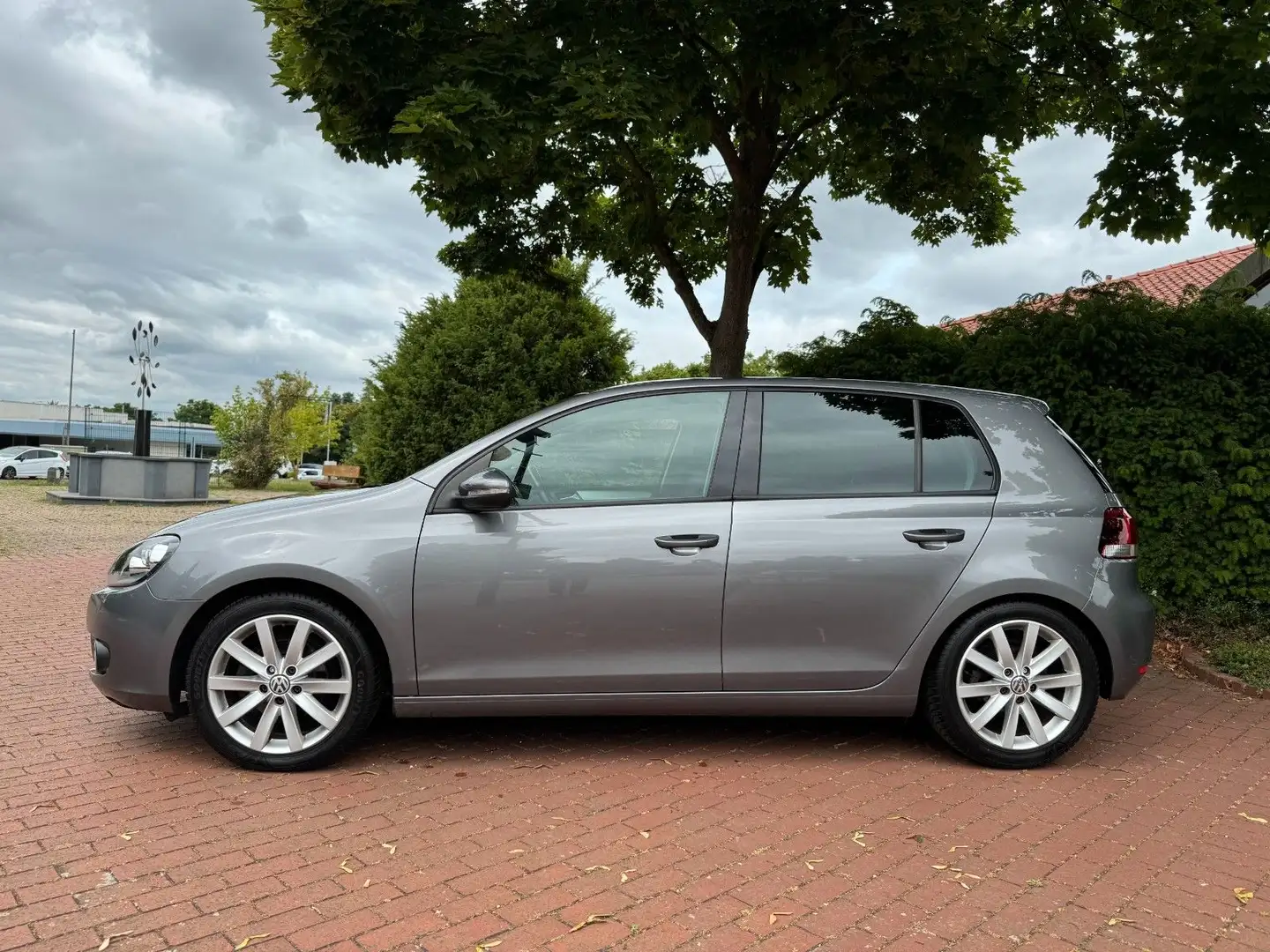 Volkswagen Golf VI Highline|Navi|Touch|PDC|Sitzhzg|EURO5! Grey - 2