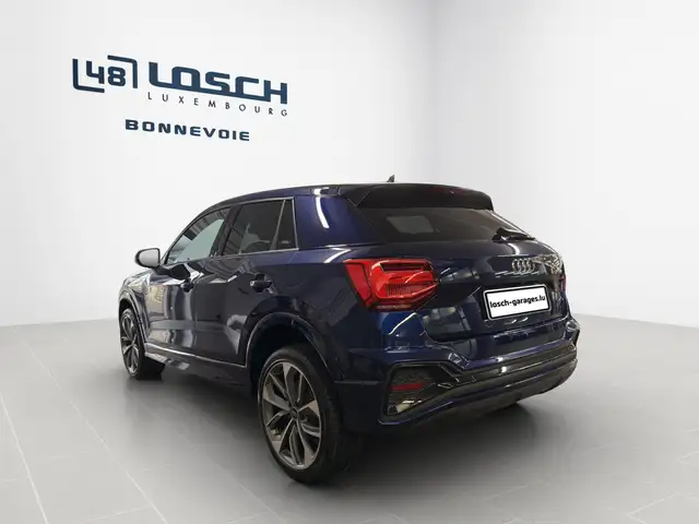 Audi Q2 view 5