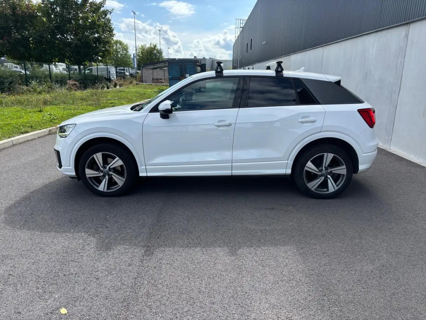 Audi Q2 Q2 1.4 TFSI COD 150 ch S tronic 7 Design Luxe Blanc - 2