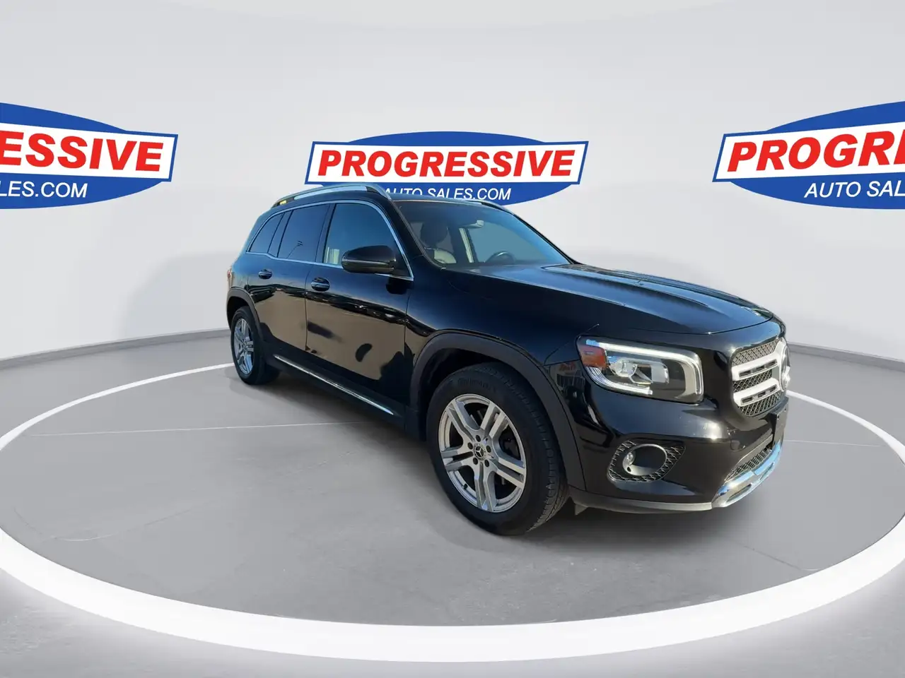 Mercedes-Benz GLB снимка Mercedes-Benz GLB