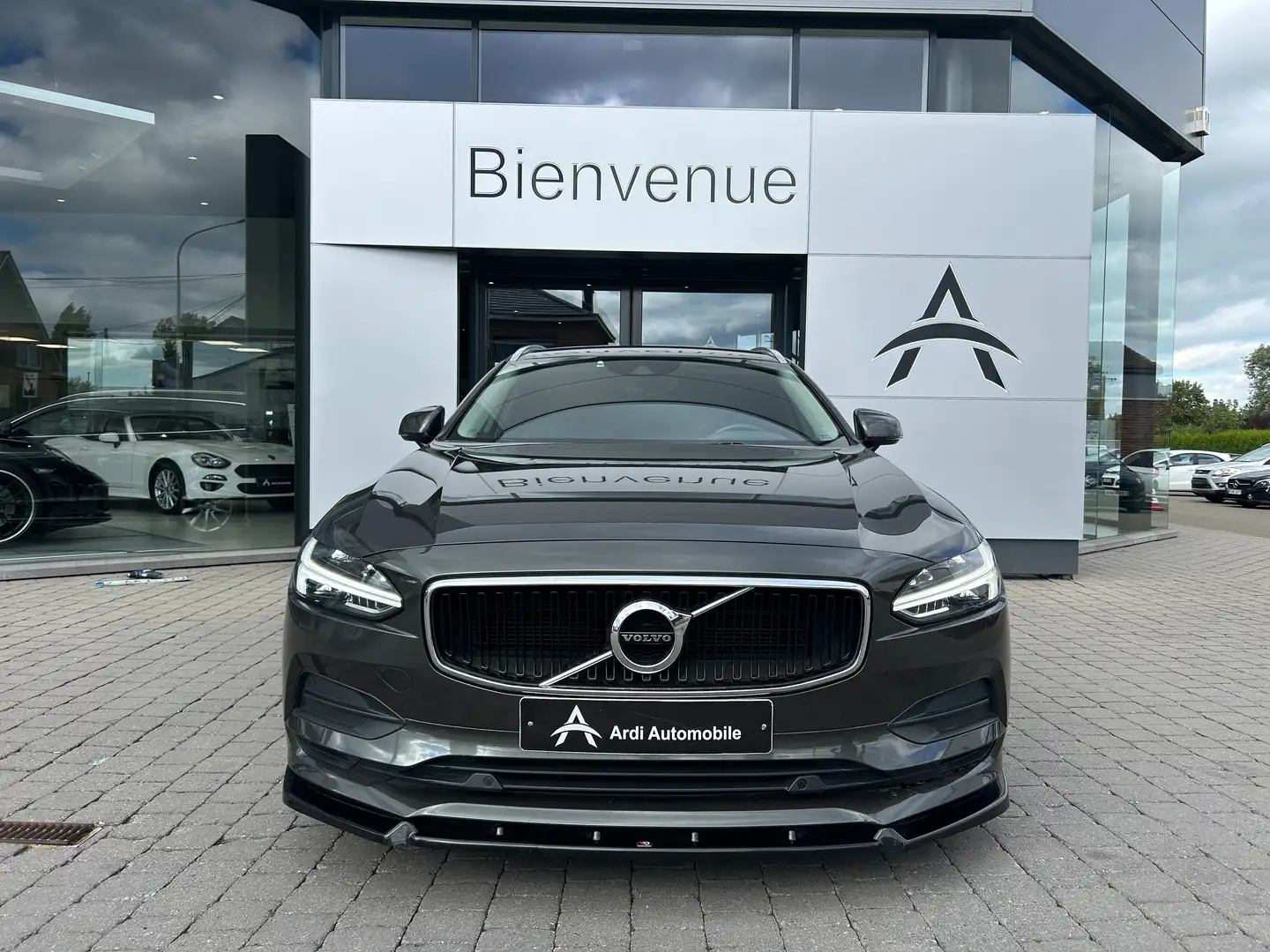 Volvo V90 2.0 D3 *GARANTIE*CARPLAY*KIT MAXTON*SIEGES CHAUFF* Gris - 2