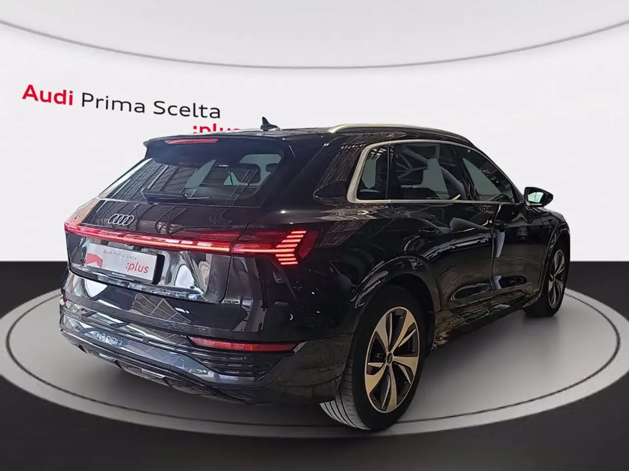 Audi Q8 e-tron 55 s line edition quattro 4