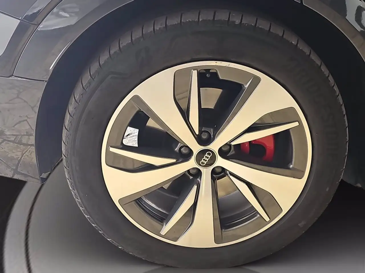 Audi Q8 e-tron 55 s line edition quattro 12