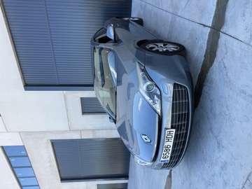 Coupé 2.0dCi Emotion Plus