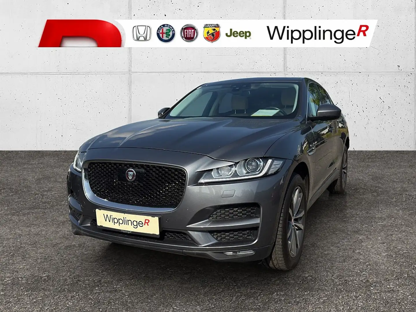 Jaguar F-Pace 30d AWD Portfolio Aut. Grau - 1