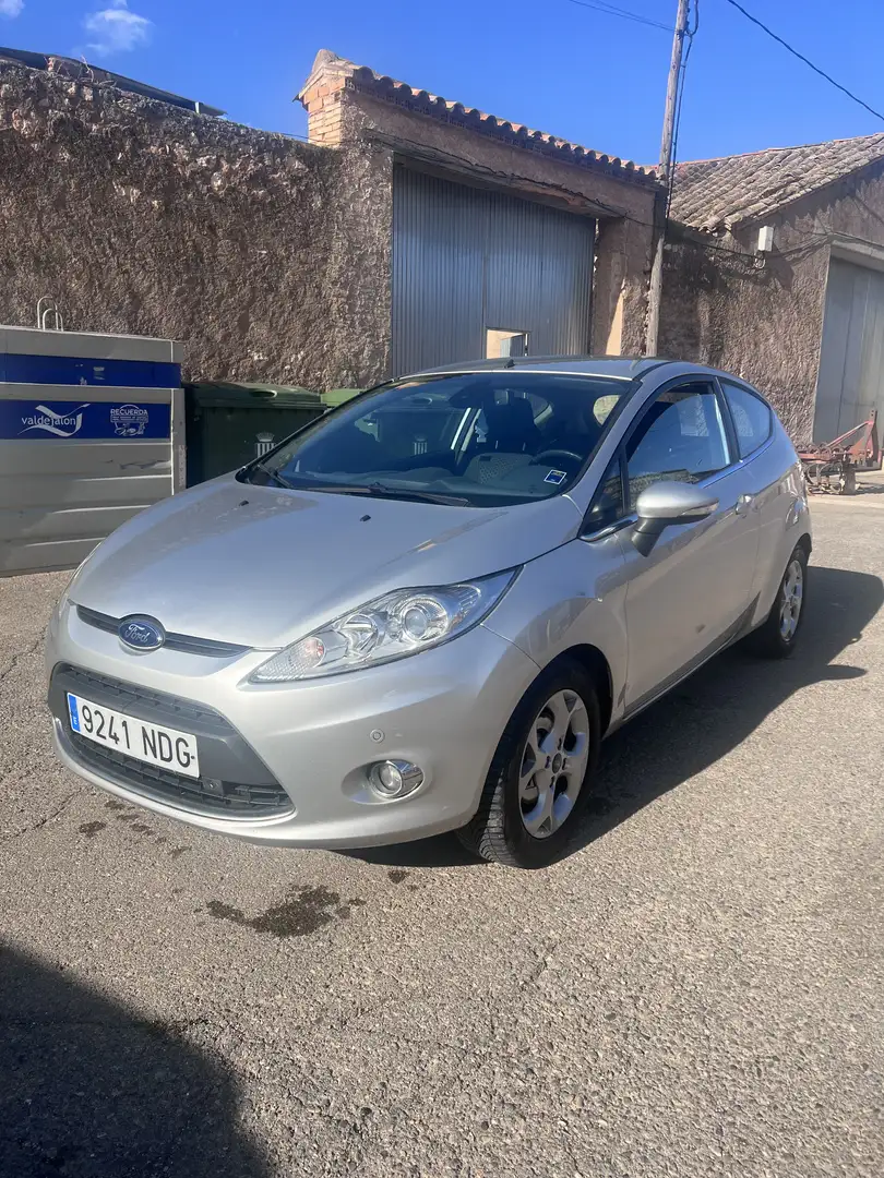 Ford Fiesta 1.4 Titanium - 1