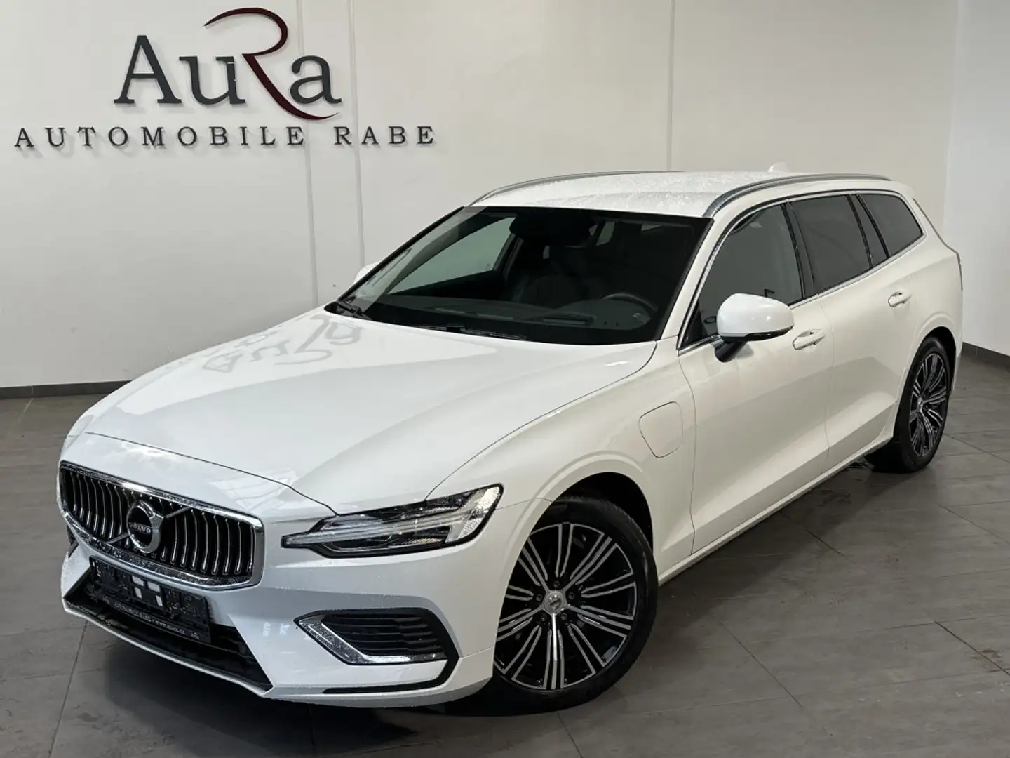 Volvo V60 T6 Hybrid AWD INSCRIPTION NAV+LED+AHK+VC+HUD Білий - 2