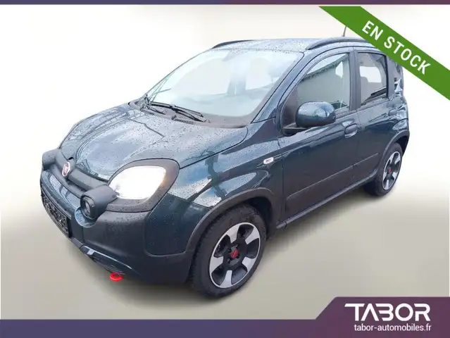 Fiat Panda Cross 1.0 Mild Hybrid 70 Red Clima