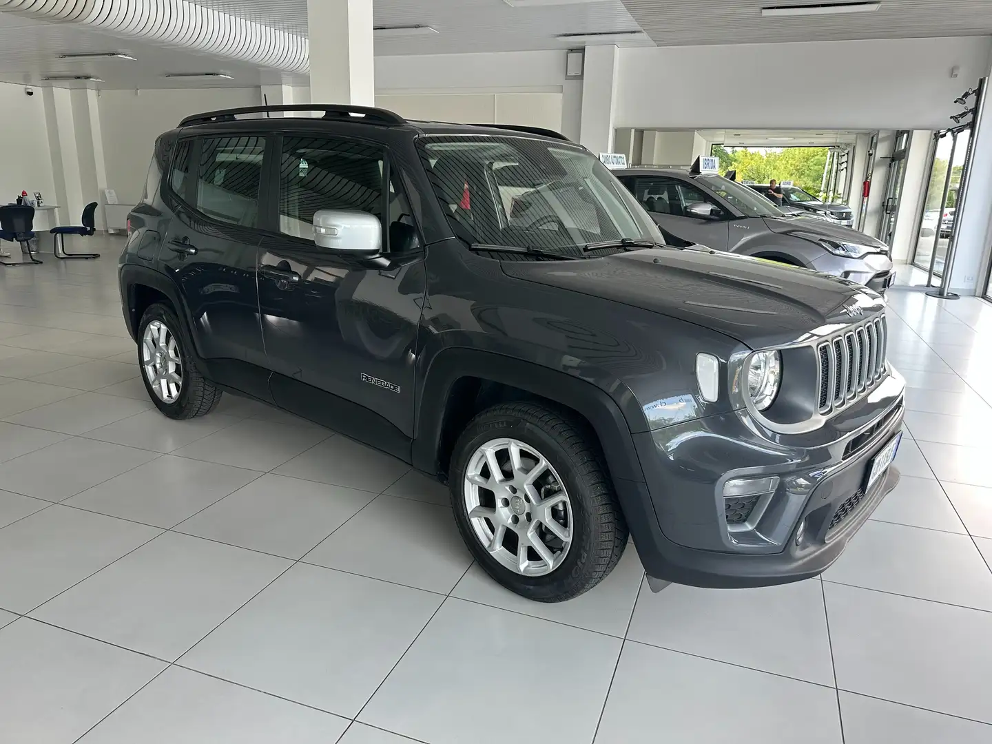 Jeep Renegade 1.5turbo t4 mhev Limited 2wd 130cv dct IMM 12.2022 Gris - 1