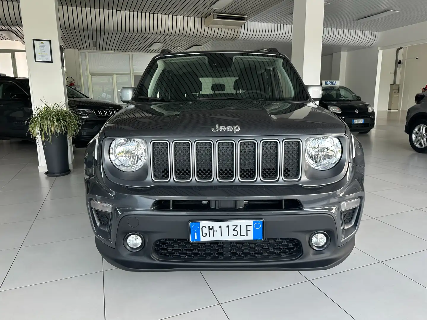 Jeep Renegade 1.5turbo t4 mhev Limited 2wd 130cv dct IMM 12.2022 Gris - 2