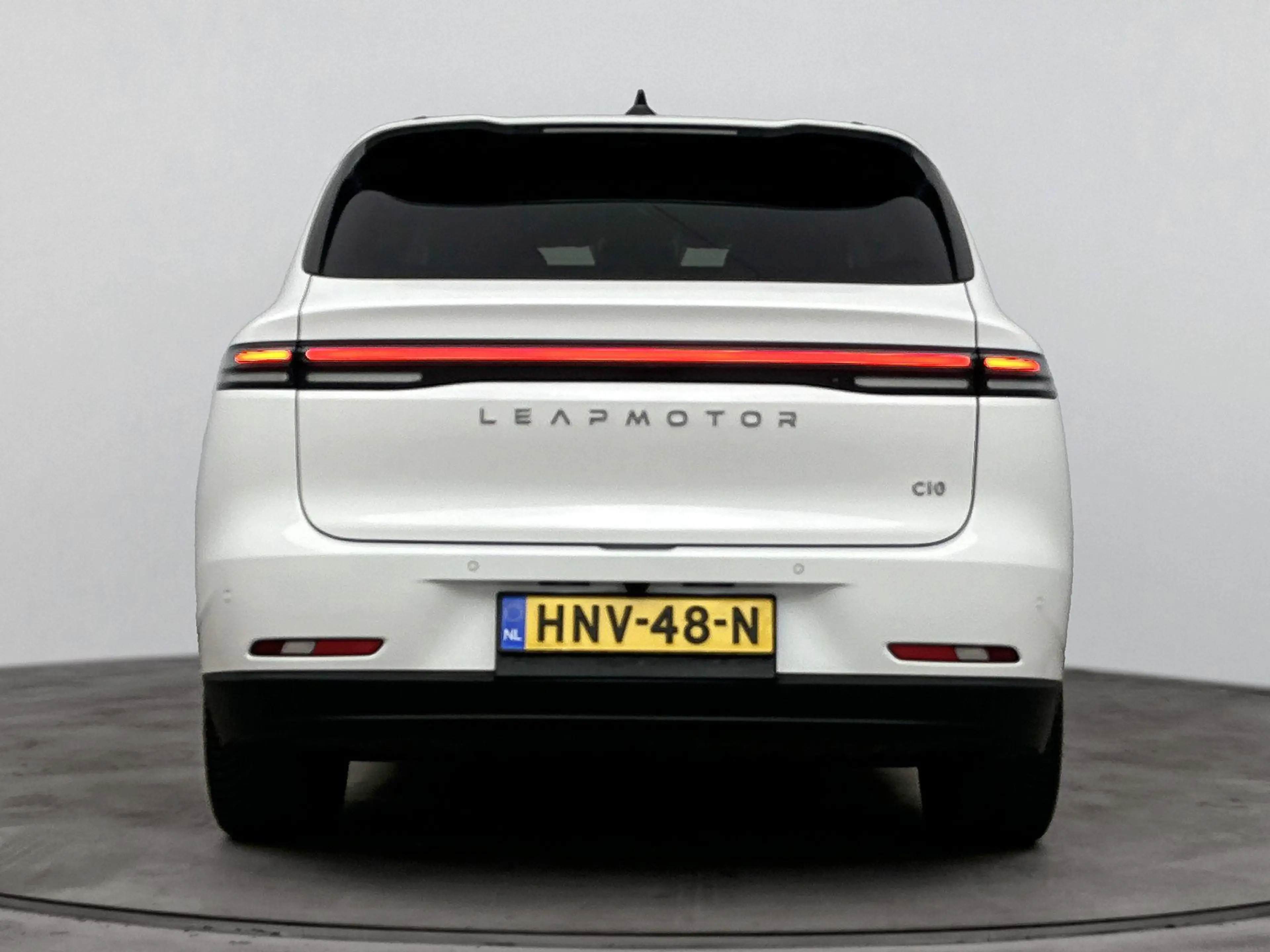 Leapmotor C10 Design 69.9 kWh | 1ste eigenaar | Glazen dak | LEE — photo 4