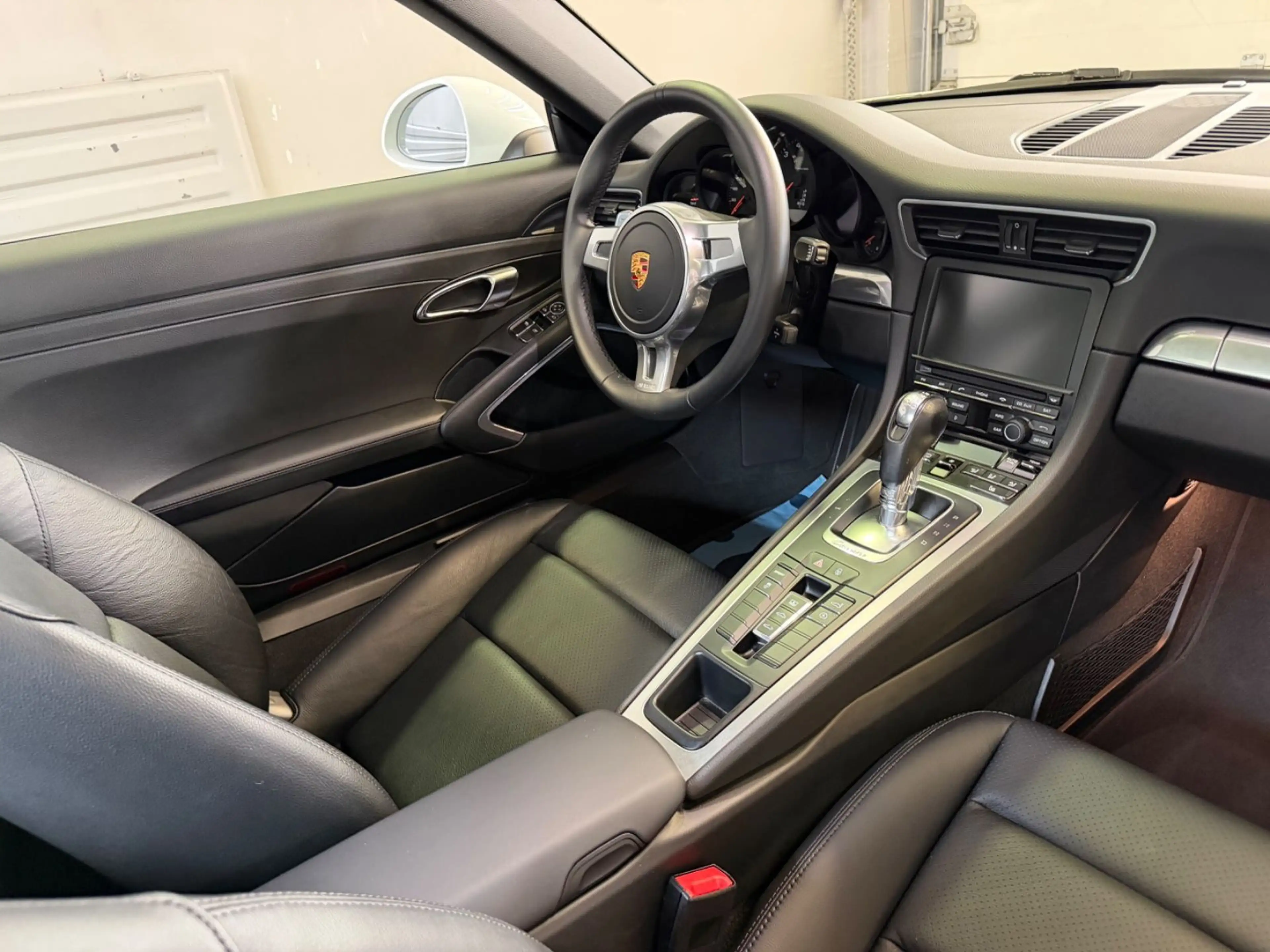 Porsche 911 Carrera 4 Automatik Schiebedach 1.Hd 33.TKM — photo 5