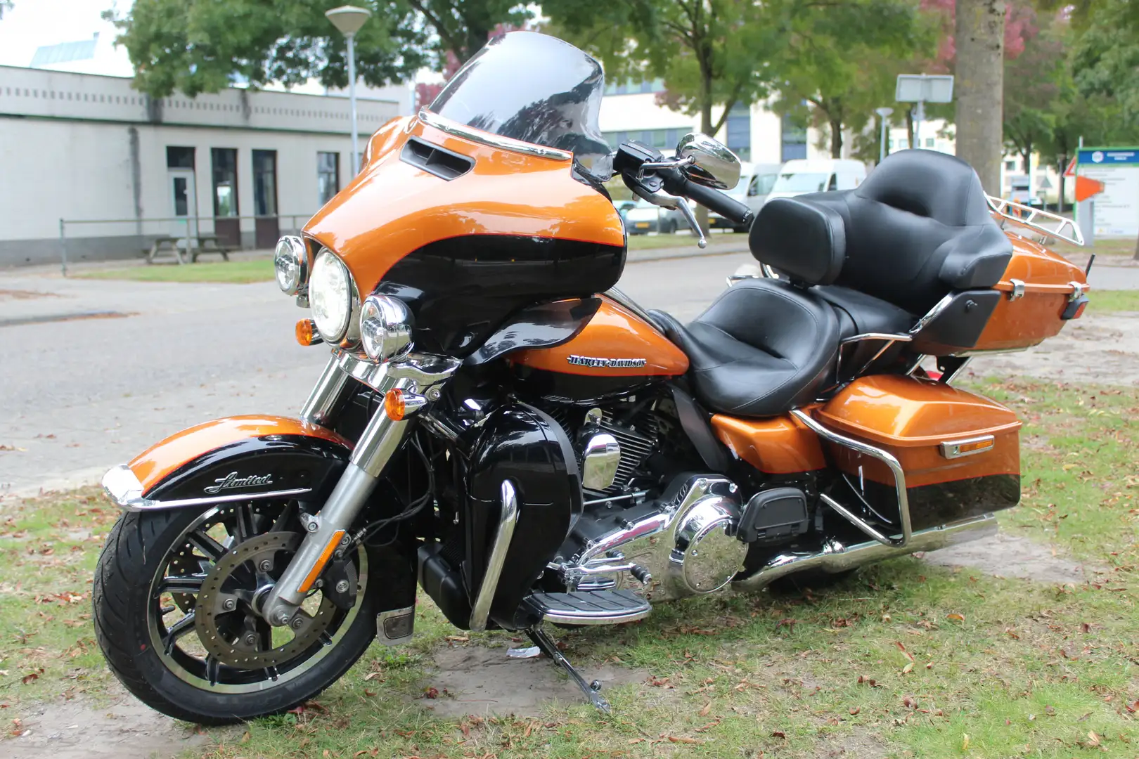 Harley-Davidson Ultra Limited FLHTCUI Ultra-Glide Limited Oranžová - 2