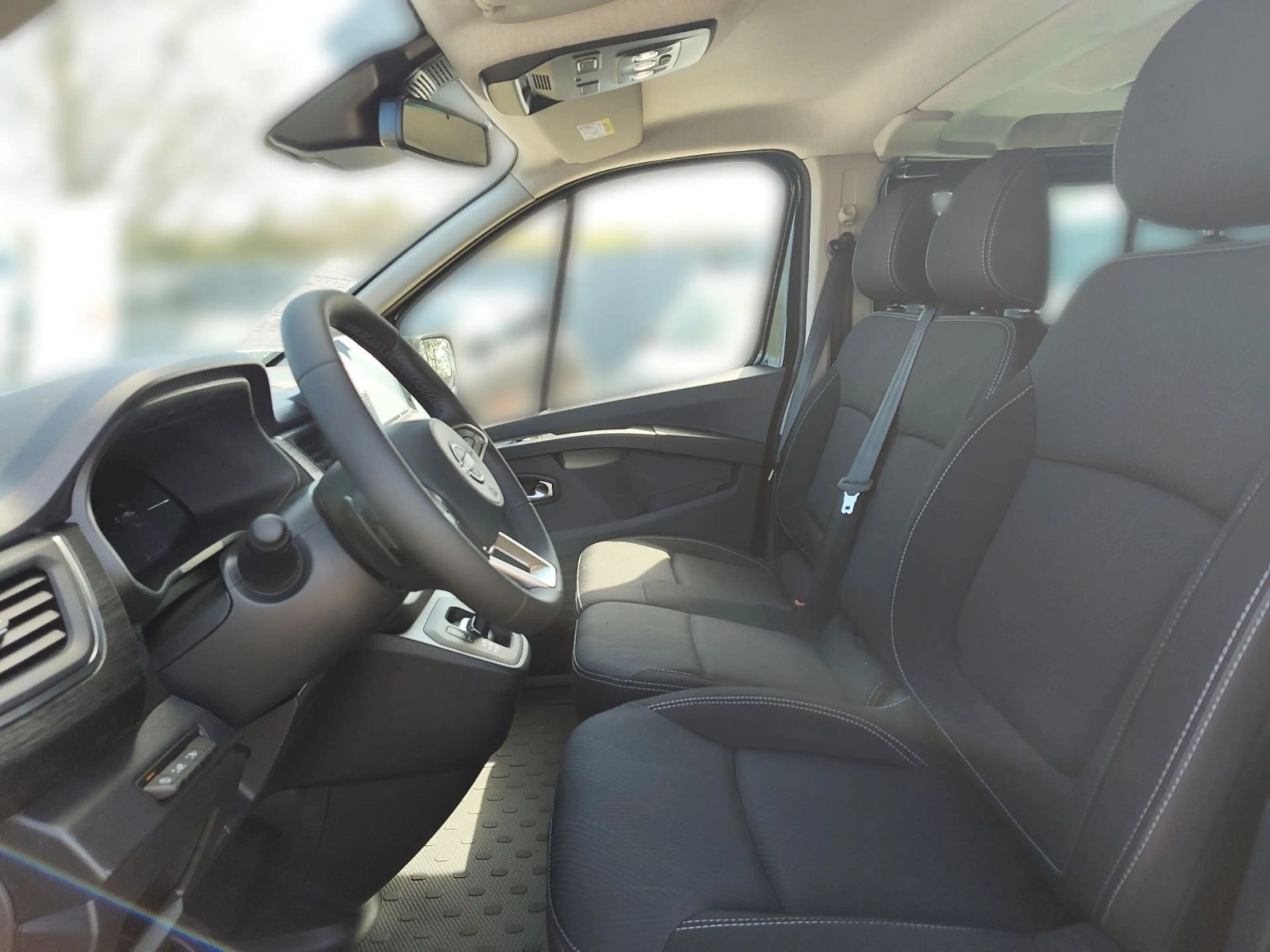 Nissan Primastar Kombi9 L2H1 3,0t — photo 7