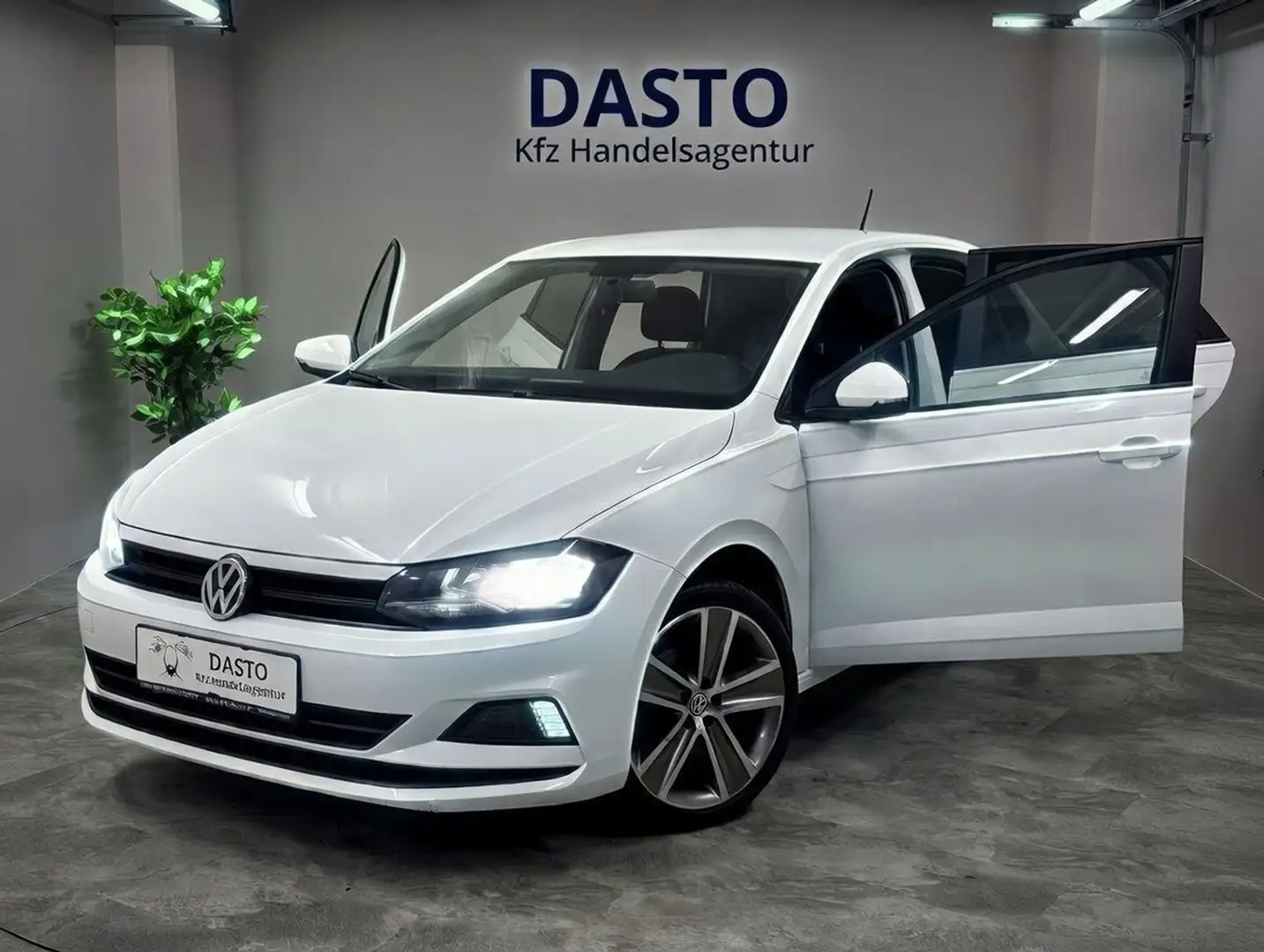 Volkswagen Polo 1,0 __ERSTBESITZ__17" ALU__ NEUES GUTACHTEN Weiß - 1