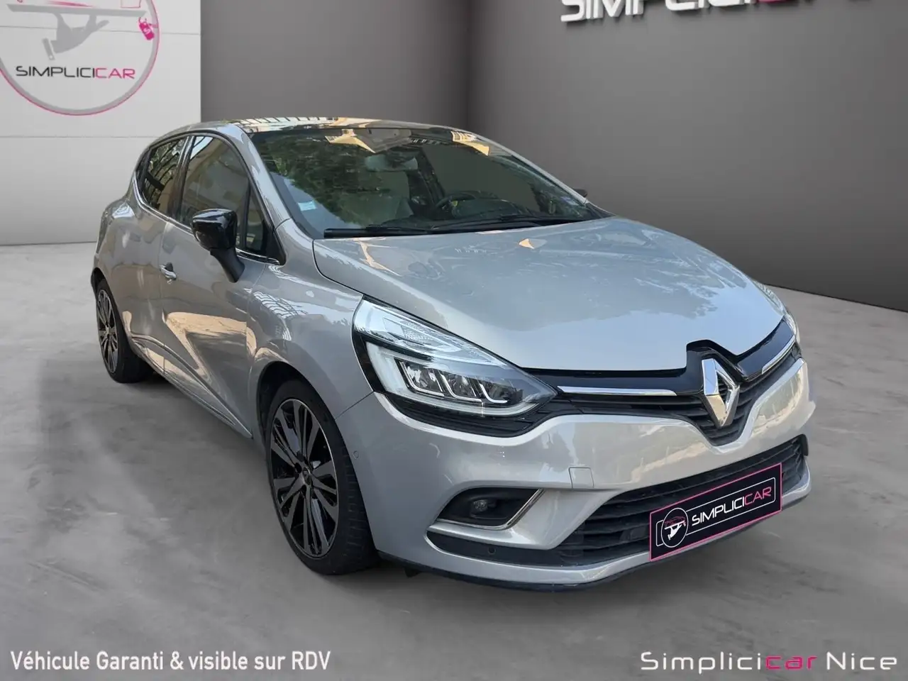 Renault Clio TCe 120 Energy EDC Initiale Paris