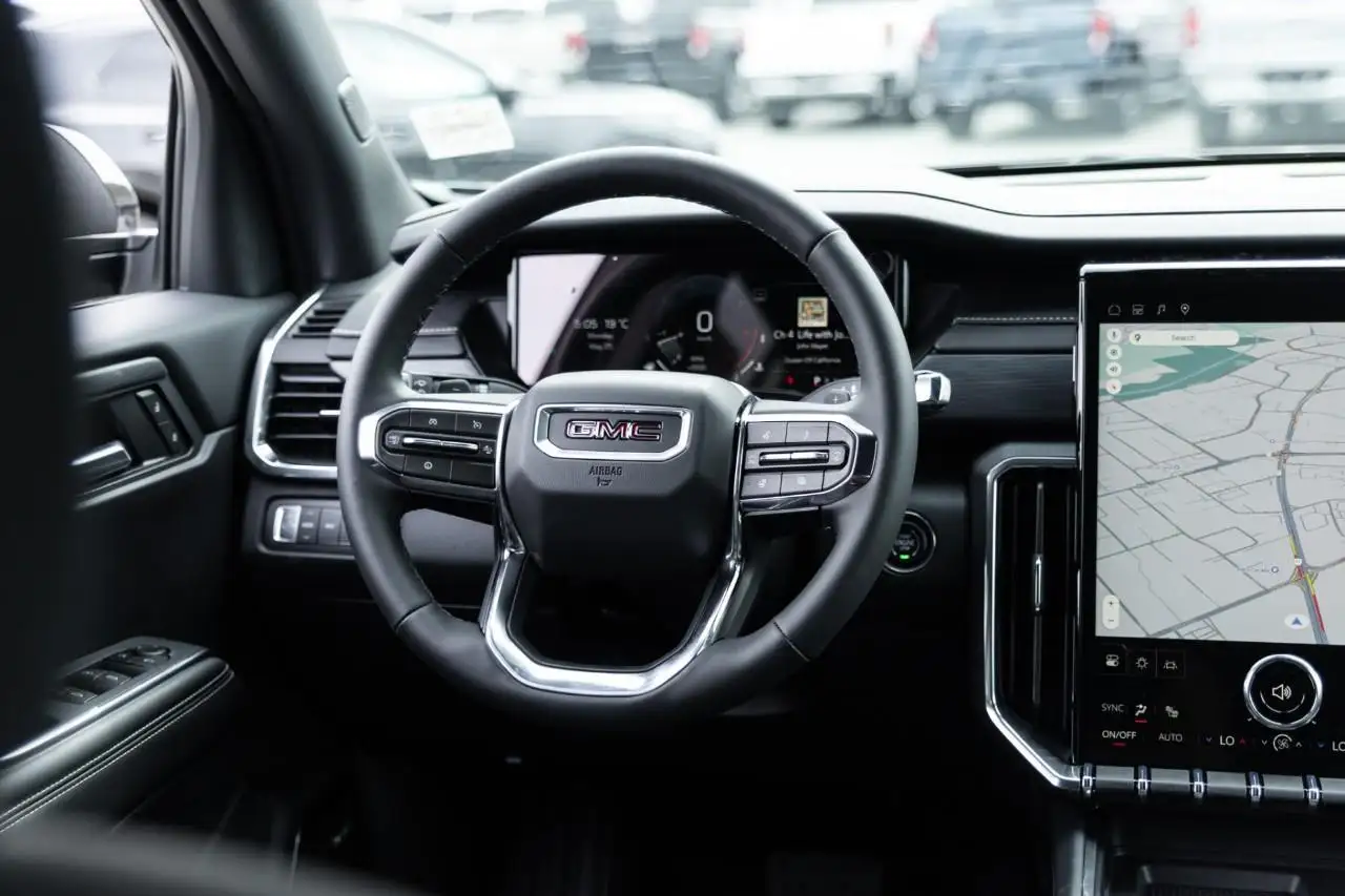 GMC Acadia снимка GMC Acadia