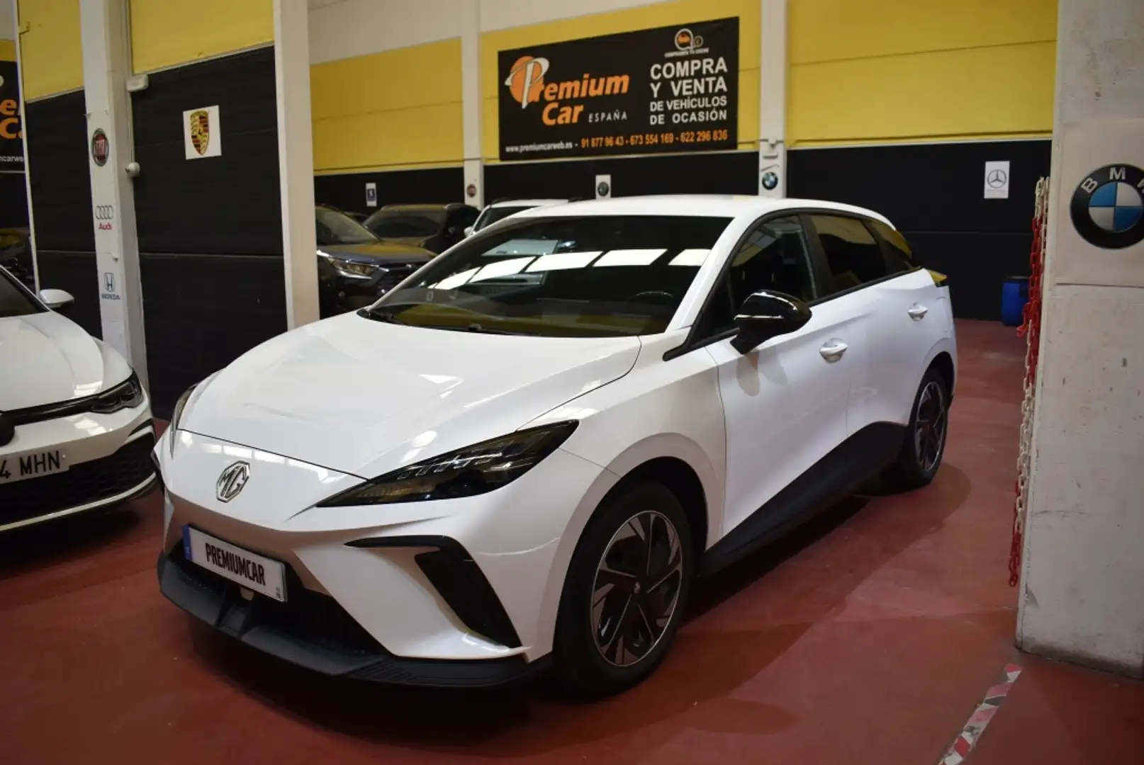 MG MG4 4 Comfort 64kWh Blanco - 1