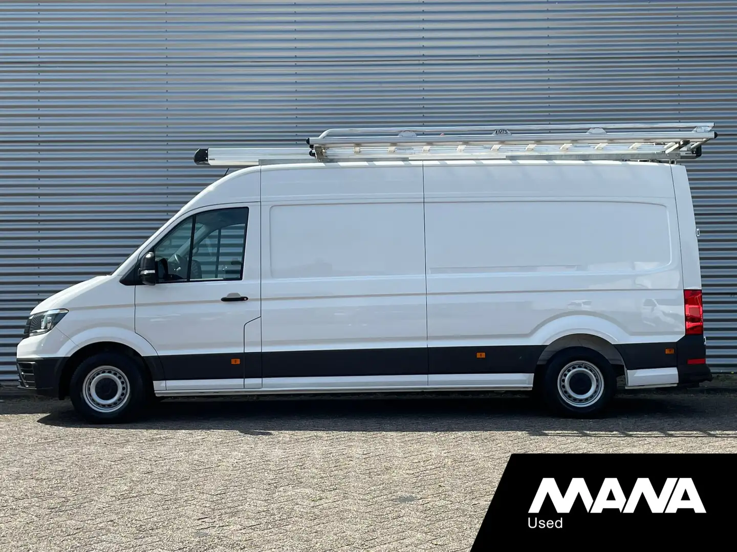 Volkswagen Crafter 35 2.0TDI 141PK L4H3 Trendline Imperiaal Ladderlif Wit - 2