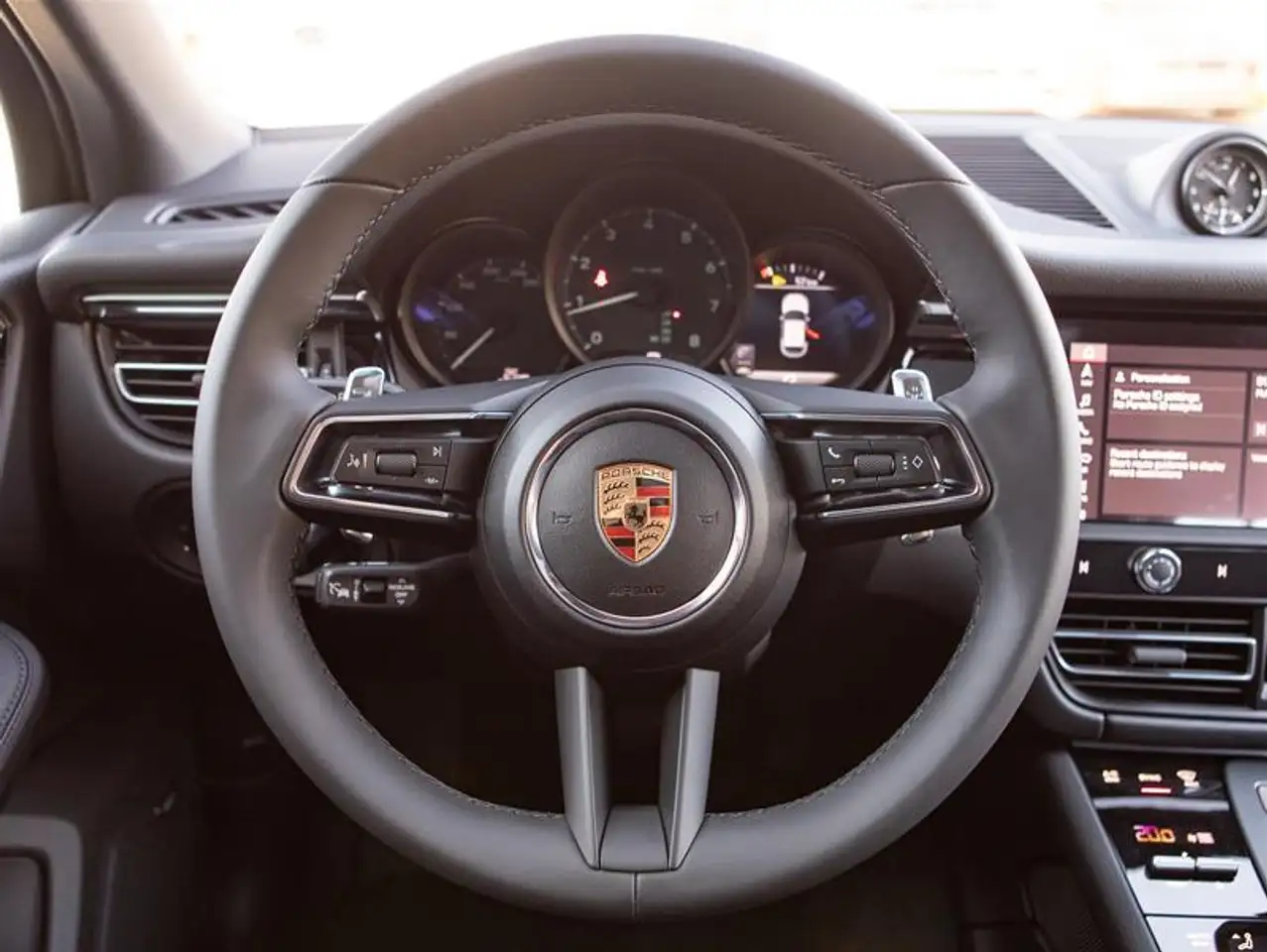Porsche Macan снимка Porsche Macan