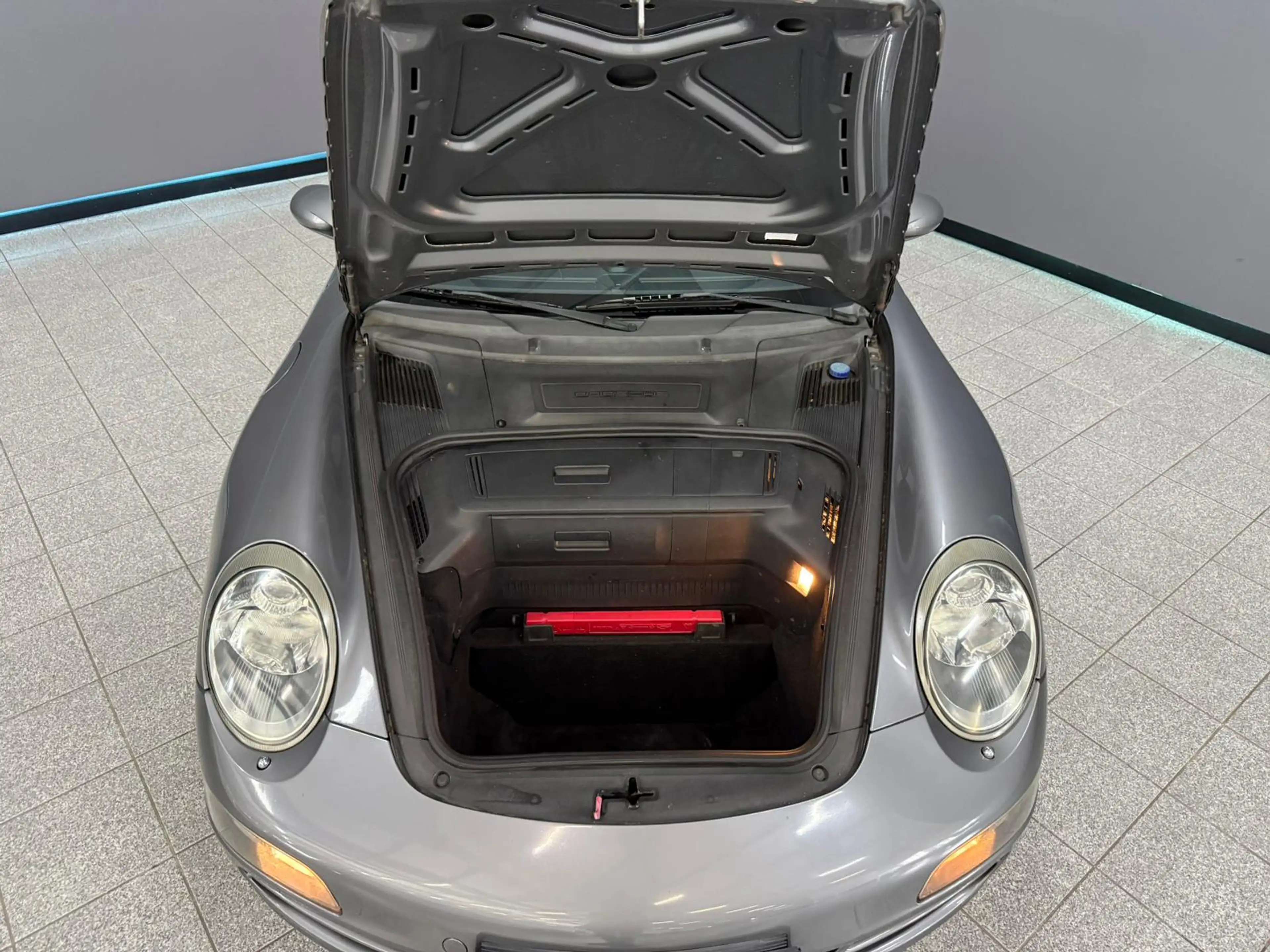 Porsche 911 3.8 Carrera S — photo 20