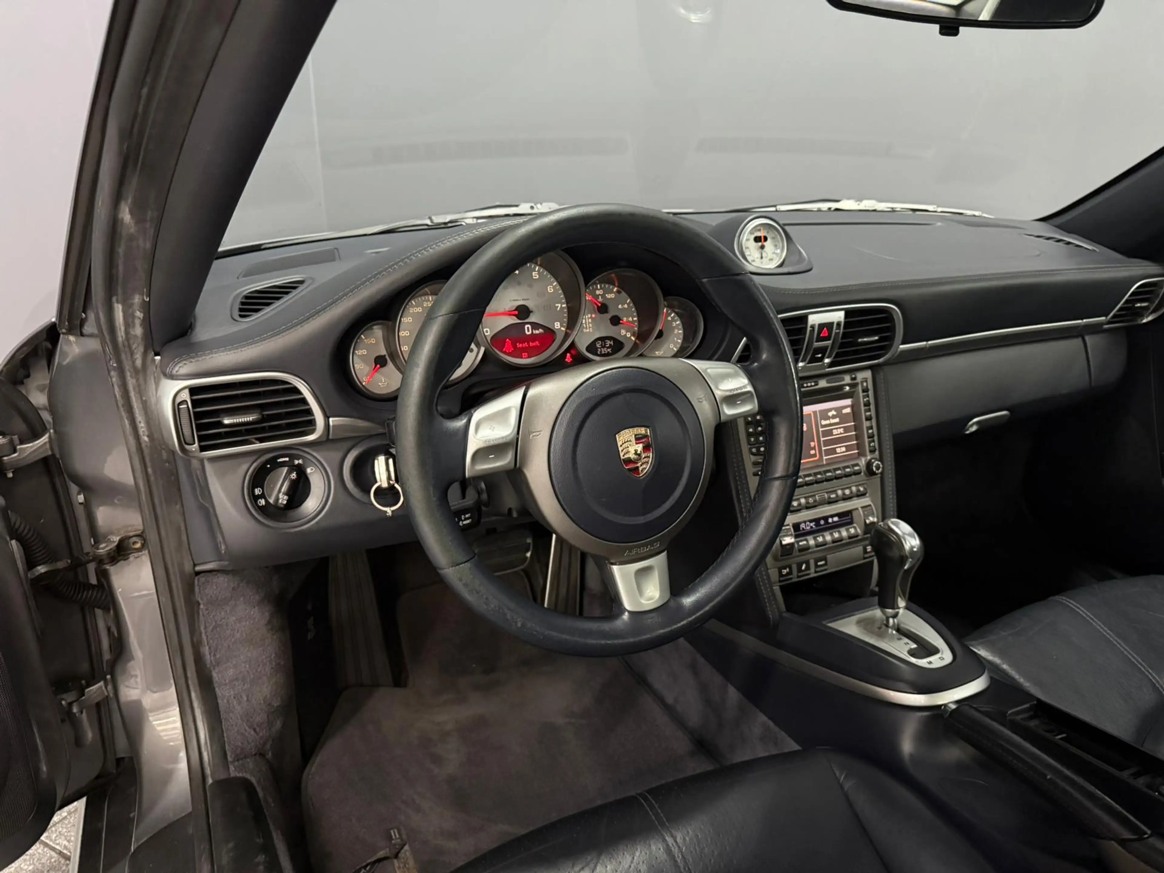 Porsche 911 3.8 Carrera S — photo 13
