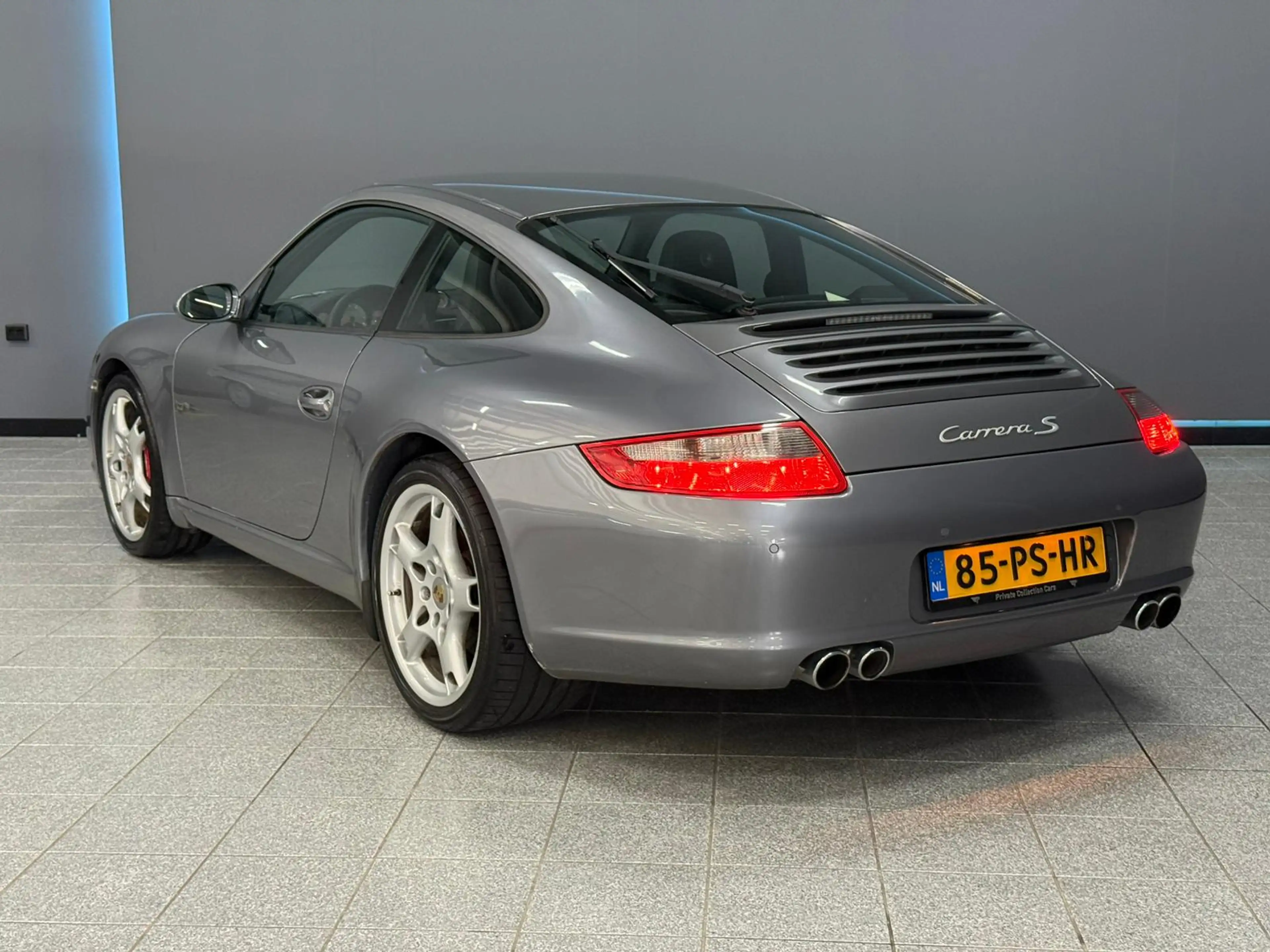 Porsche 911 3.8 Carrera S — photo 22
