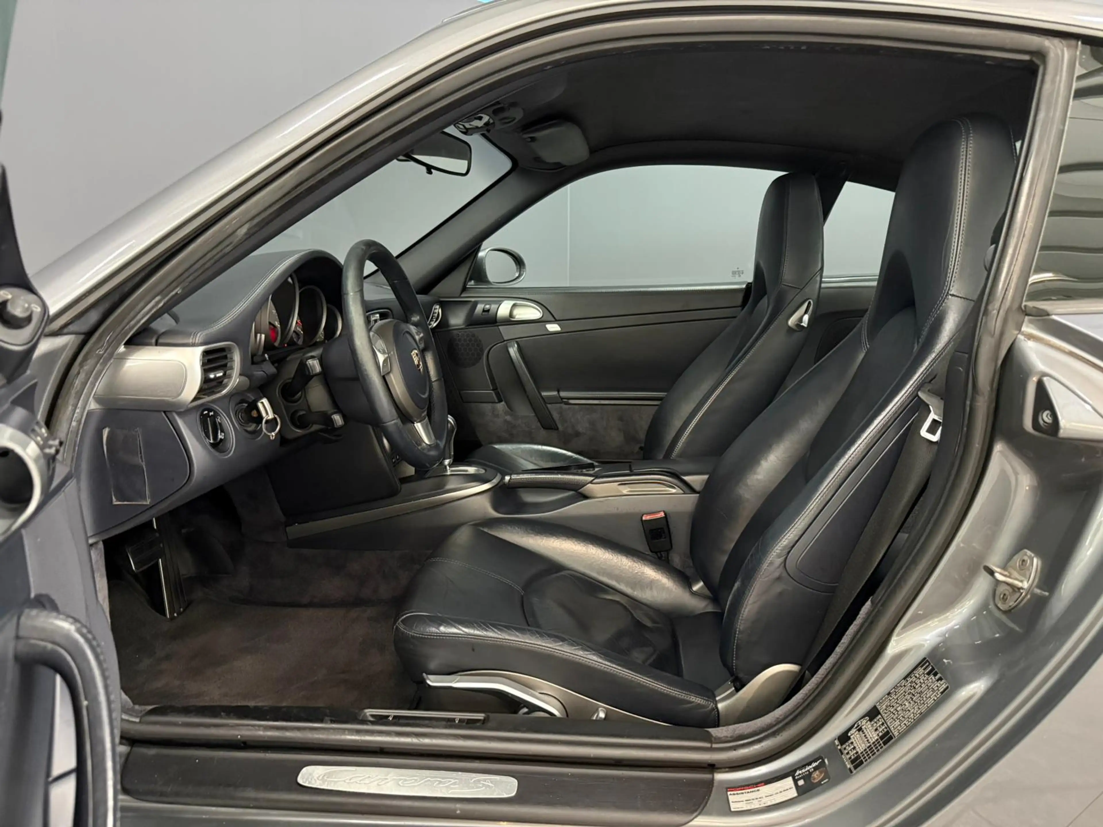 Porsche 911 3.8 Carrera S — photo 10