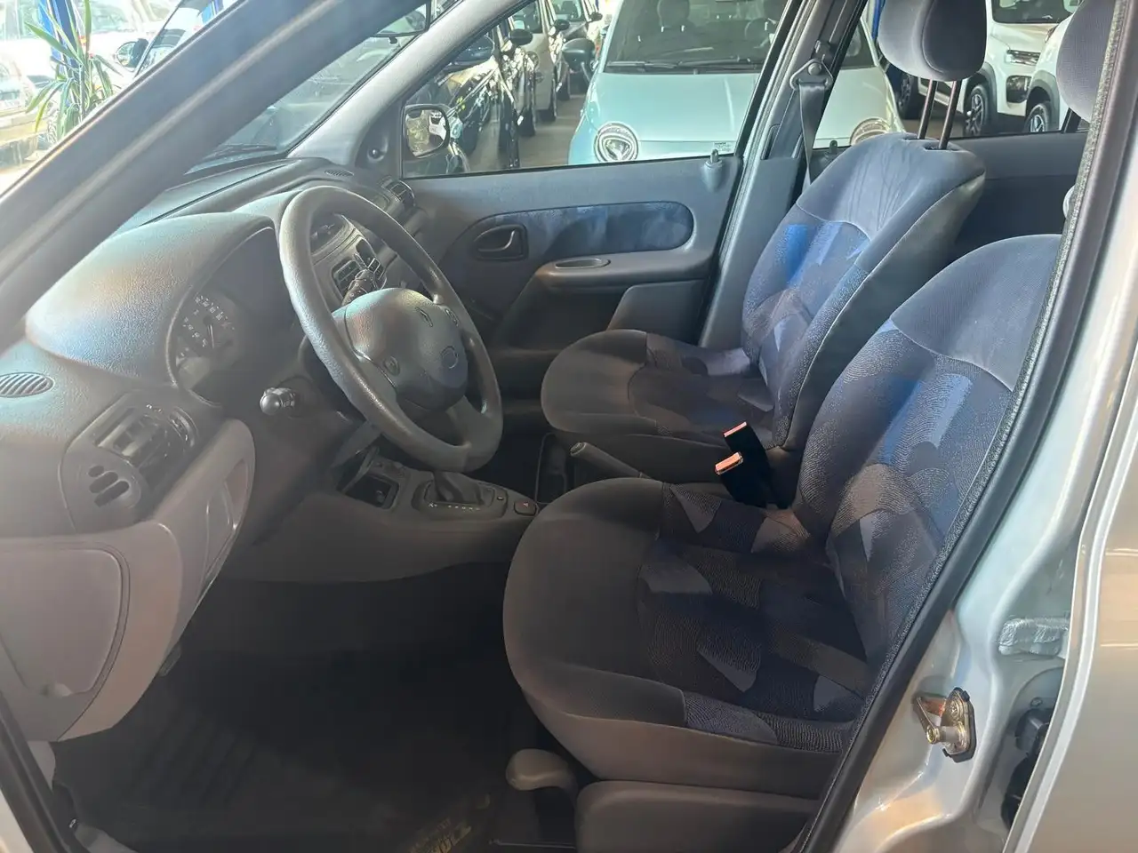 Renault Clio 1.4 RT /Autom./94TKM/Radio, foto 8