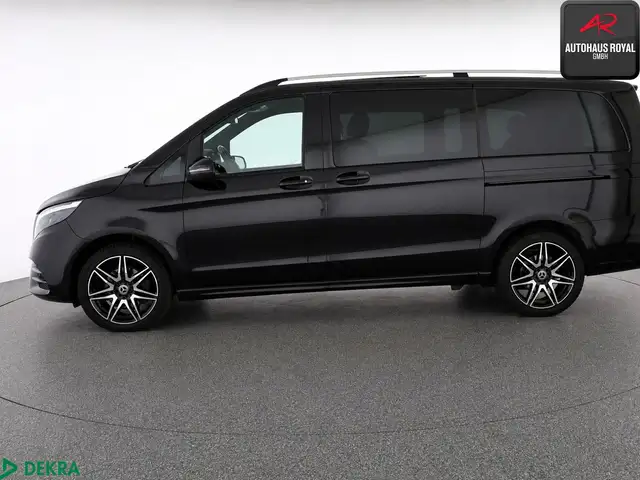 Mercedes-Benz V-Class view 2