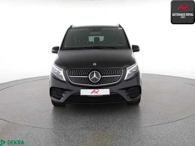 Mercedes-Benz V-Class view 8