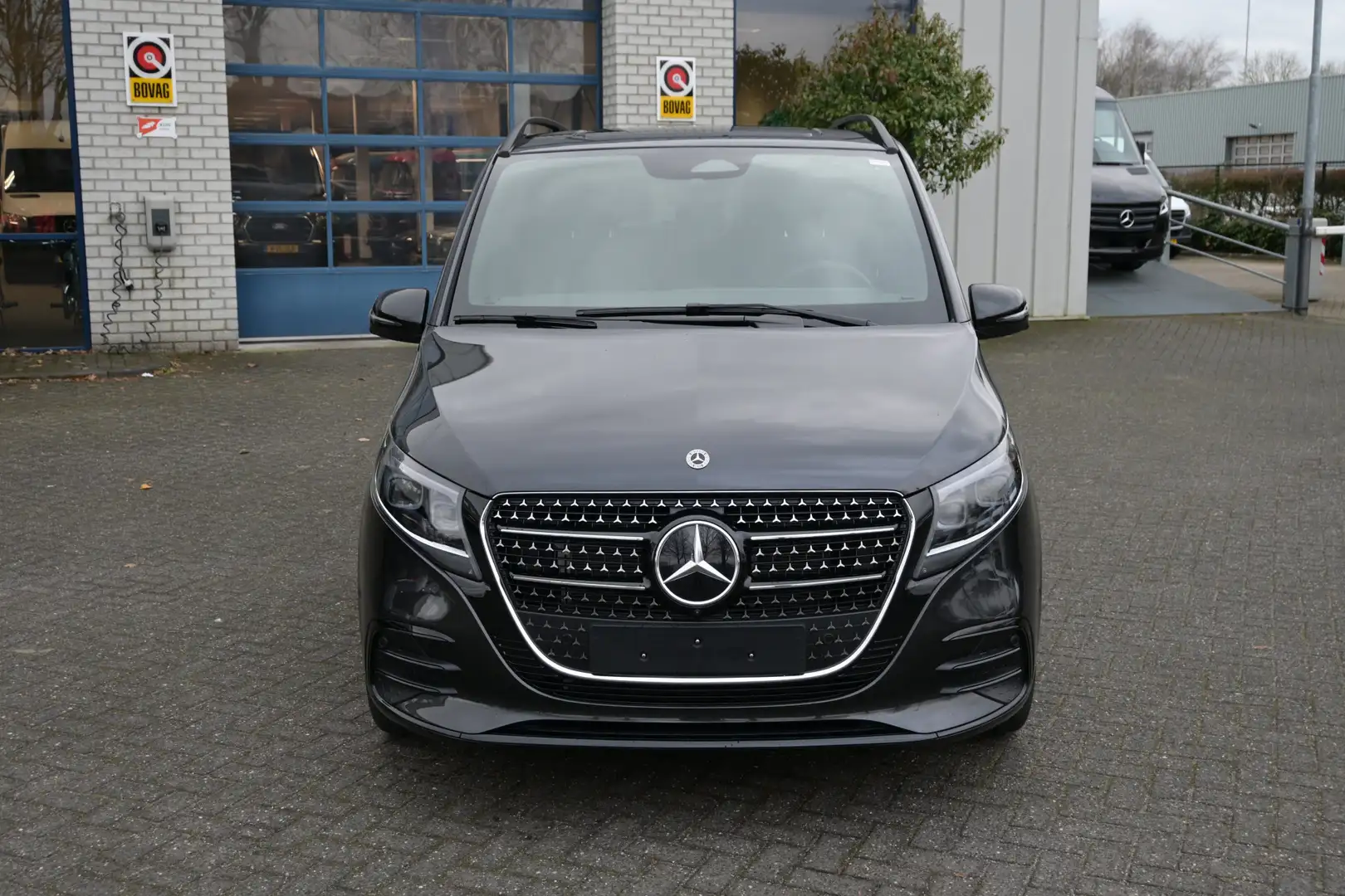 Mercedes-Benz V 300 300d AMG DC L3 Exclusive XL Airmatic/Luchtvering, Gris - 2
