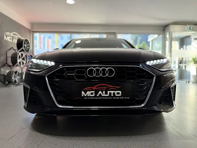 Audi A4 view 9