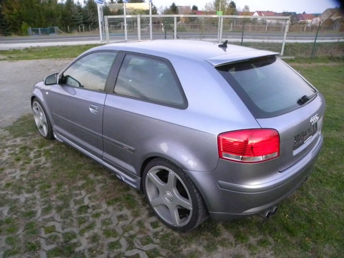 Audi A3 A3 3.2 quattro S Line Sportpaket plus Silber - 2