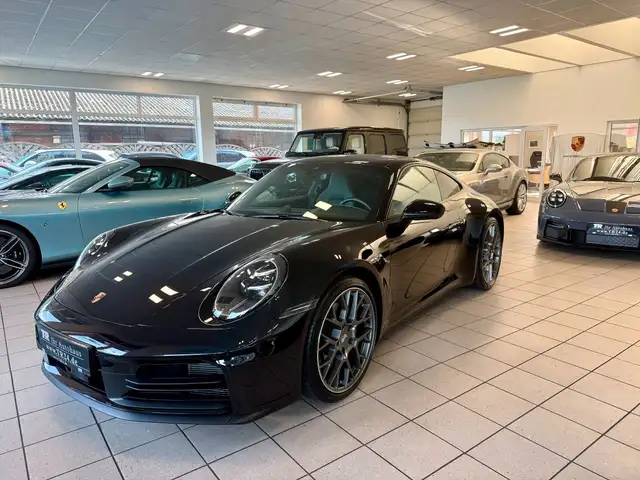 Porsche 911 view 2