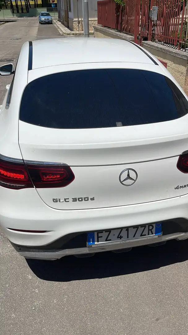 Mercedes-Benz GLC 300 Coupe d Premium 4matic auto - 2