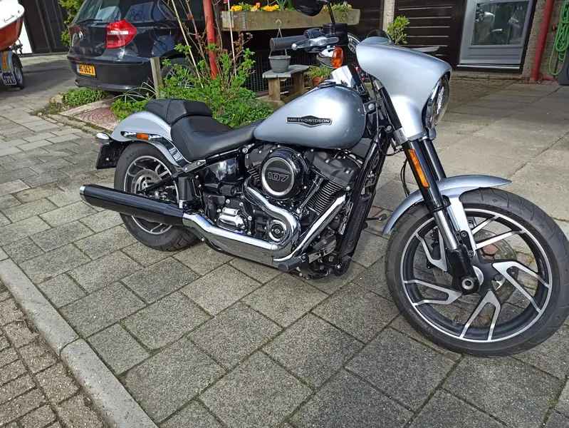Harley-Davidson Sport Glide - foto 6