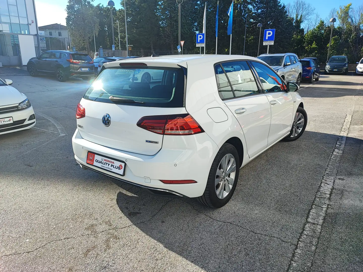 Volkswagen Golf 5p 1.5 tgi Business 130cv Blanc - 2
