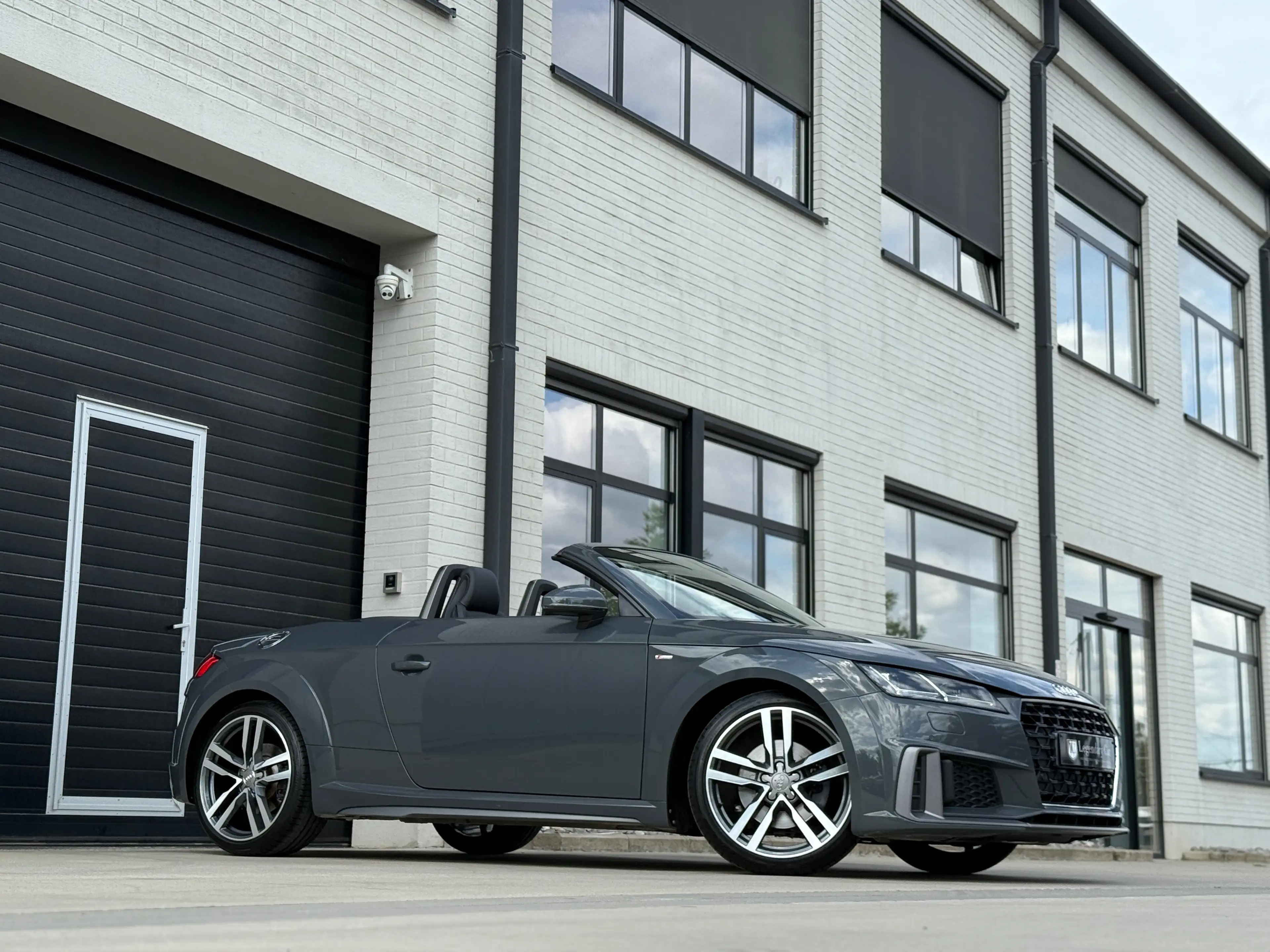 Audi TT 40 TFSI S tronic " S-LINE / VIRTUAL COCKPIT / LED / KEYLESS-GO " — photo 3