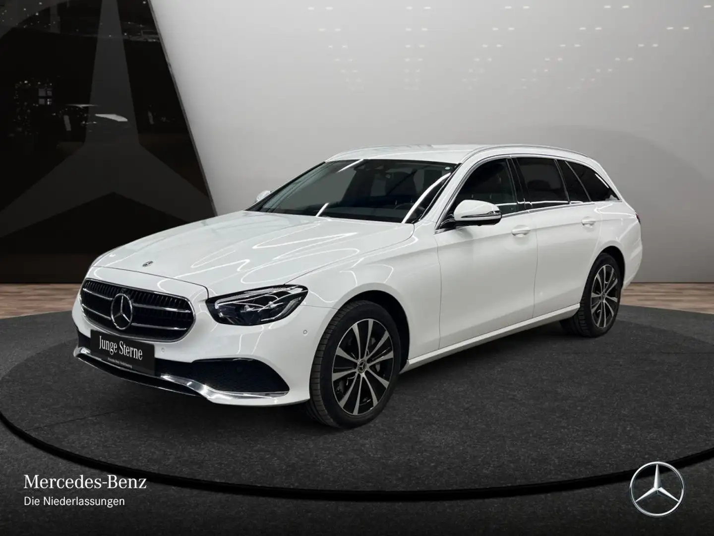 Mercedes-Benz E 300 de T 4M AVANTG+360+LED+FAHRASS+9G Weiß - 2