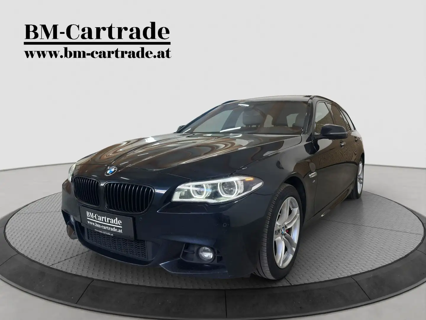 BMW 530 5er-Reihe Kombi xDrive/M-Paket/PANO/360°/VOLL Bleu - 1