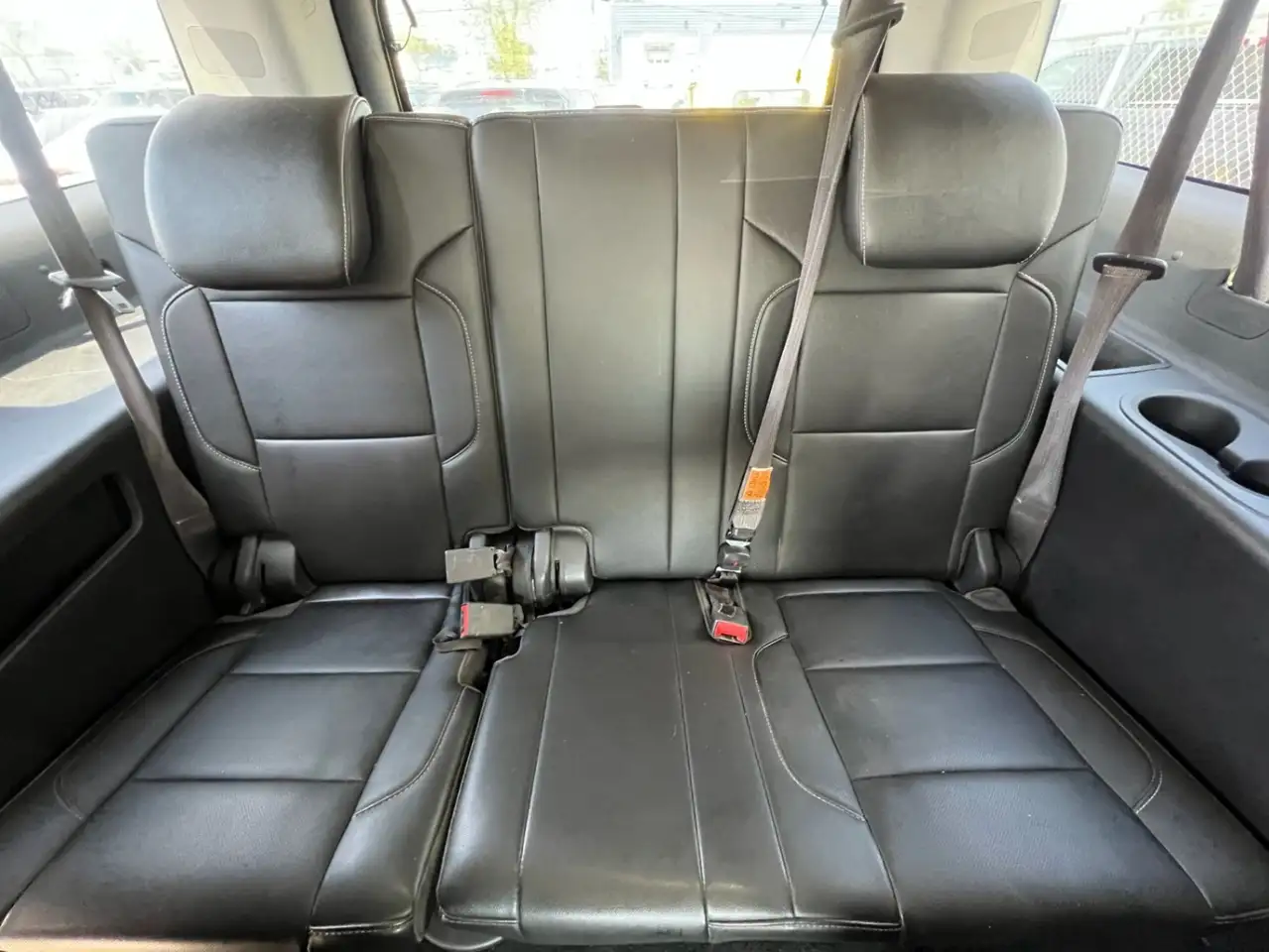 GMC Yukon снимка GMC Yukon