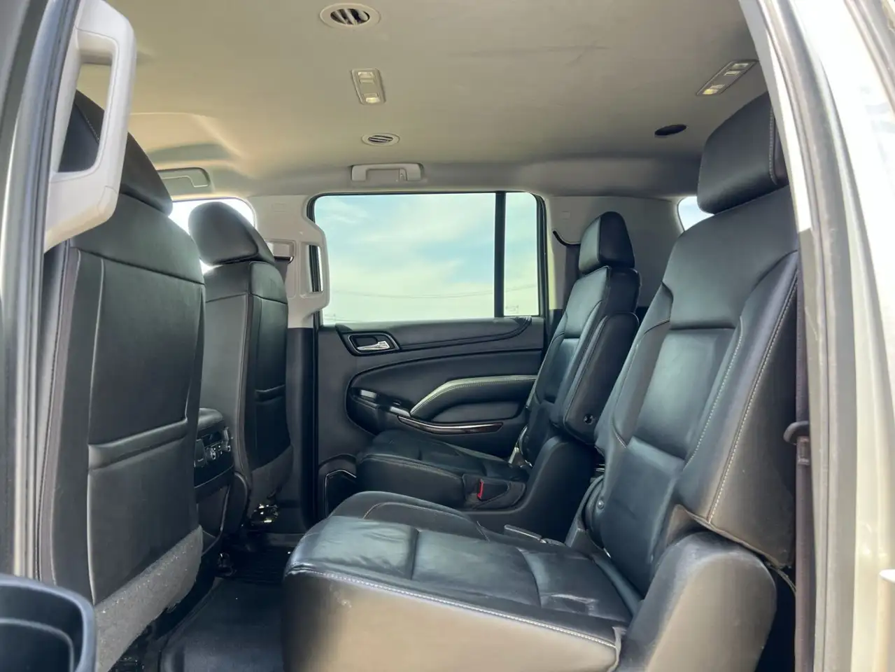 GMC Yukon снимка GMC Yukon