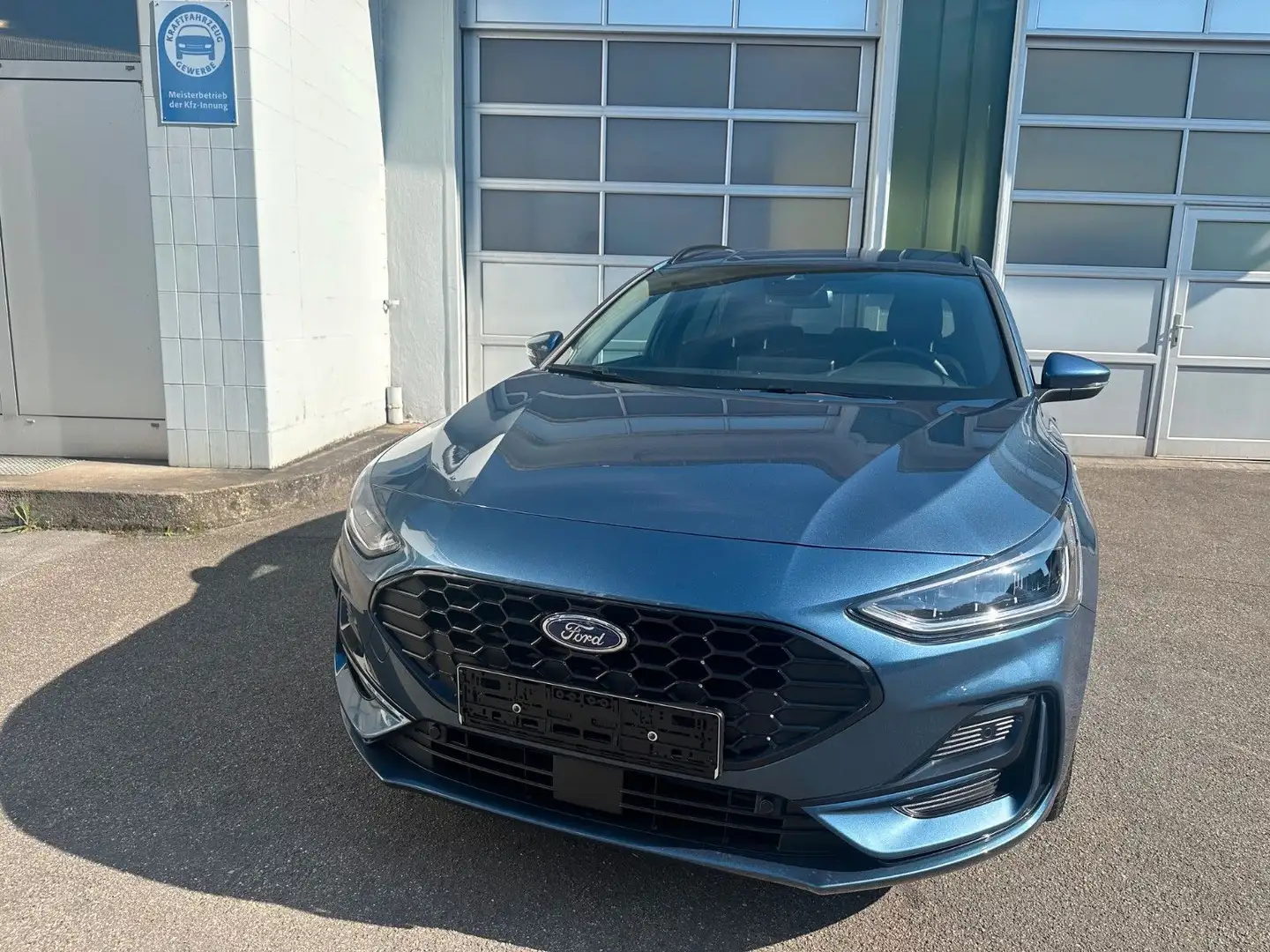 Ford Focus Turnier ST-Line X, LED, AHK, el.Heckklappe Bleu - 2