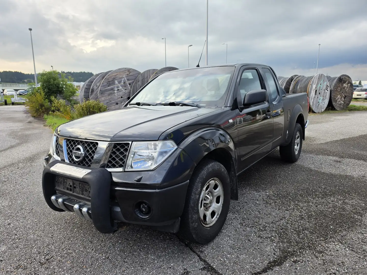 Nissan Navara King Cab Premium - 1