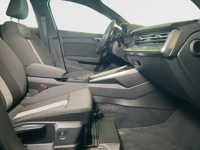 Audi A3 view 9
