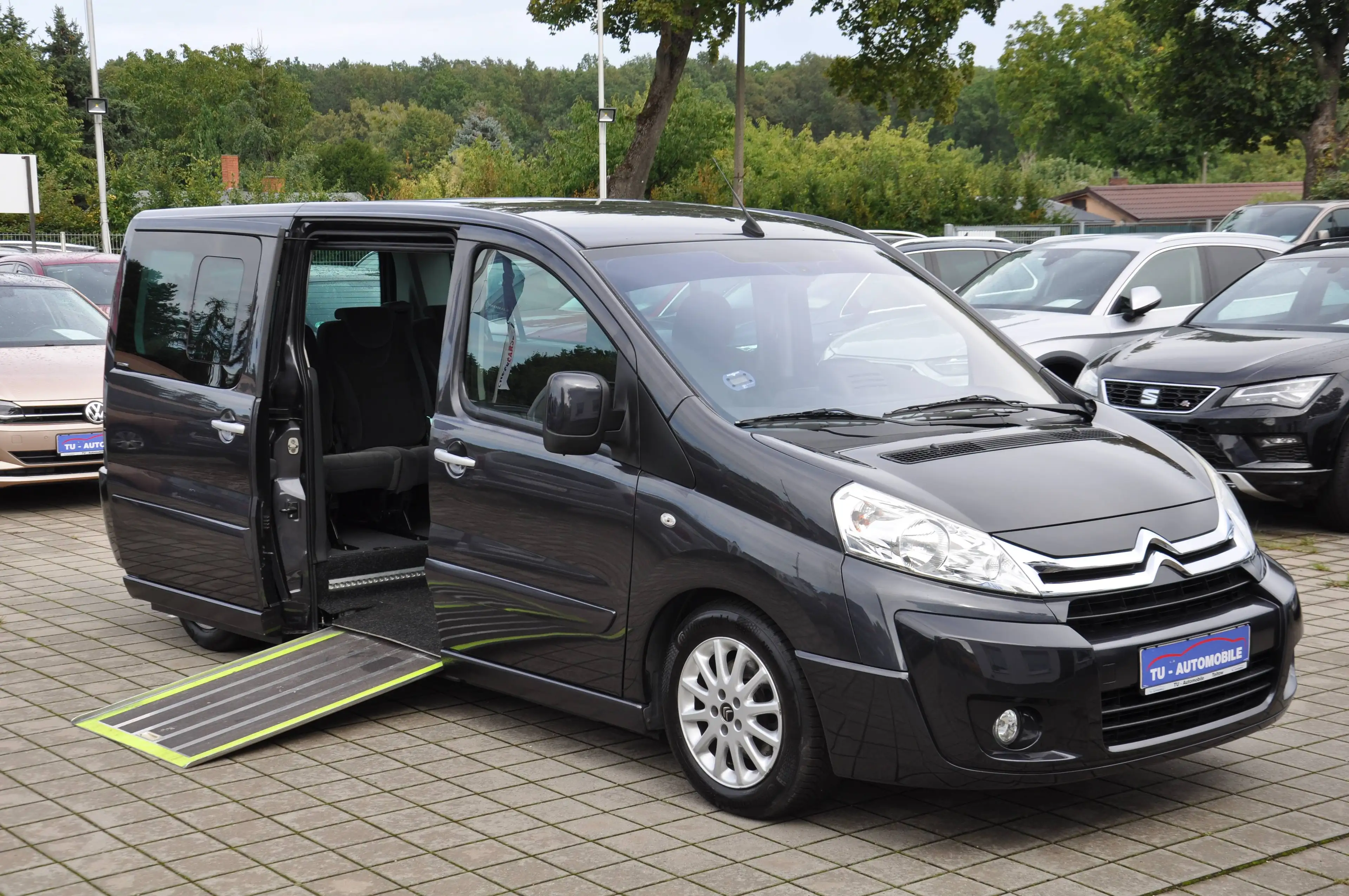 Citroen Jumpy HDi 165Multispace PARAVAN UMBAU BEHINDERTEHNGERECHT